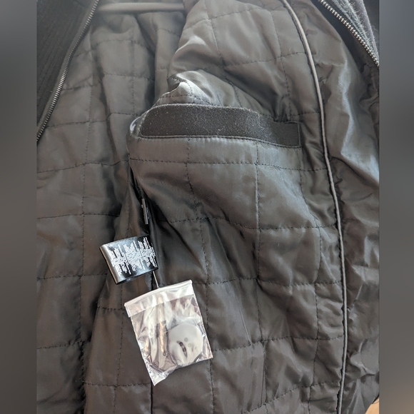 NWT Kenneth Cole Double-Breasted Bib Peacock - Black, size Medium - Picture 10 of 12